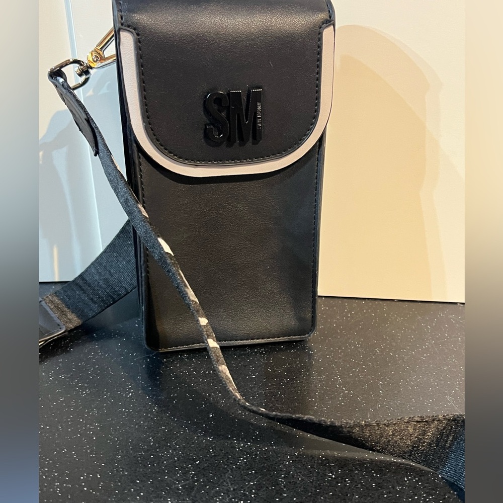 Steve Madden Black Crossbody Phone Bag